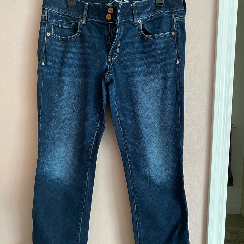 🎉CLOSET CLEAR OUT🎉AE Artist Crop Jeans!
